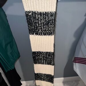 Forever 21 Black and Cream Striped Scarf